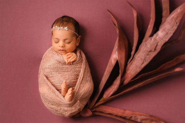 Neugeborenenfotografie Regensburg - Babyfotos mit viel Liebe zum Detail